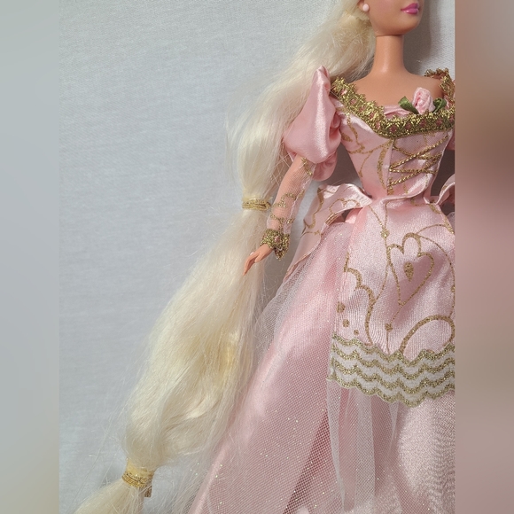 Vintage 1997 Collectible Mattel Rapunzel Barbie and Ken As Prince Stefan dolls - Picture 2 of 7